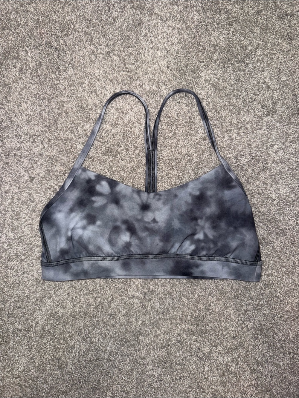 lululemon athletica Black & Gray Tie-Dye Sports Bra